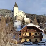 Burglodge Fischerkeusche * Mauterndorf (Salzburg)