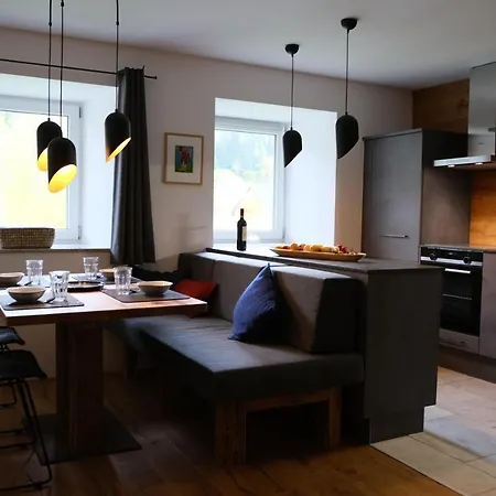 Burglodge Fischerkeusche