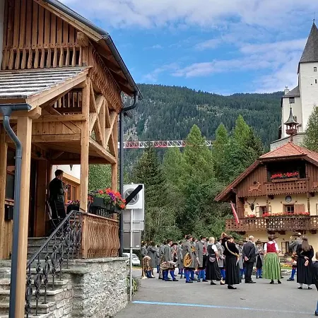 Burglodge Fischerkeusche *