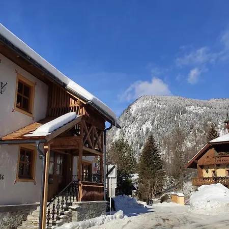 Burglodge Fischerkeusche *